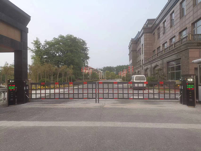 車(chē)牌識(shí)別系統(tǒng)